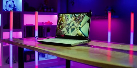 The Unbelievable Gaming Laptop - Alienware Area 51M Review