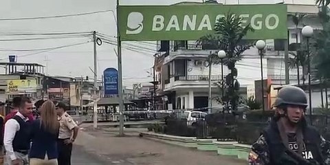 Guayas: Robo como 'La Casa de Papel', hay rehenes con chalecos explosivos en un banco