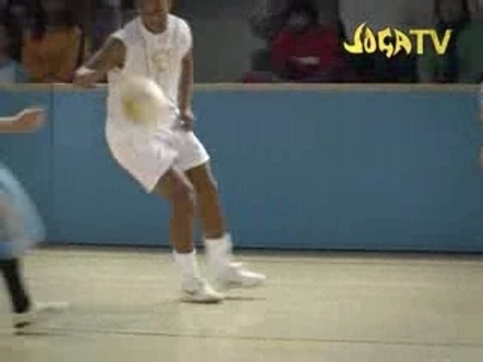8 nike joga bonito - ronaldinho alegria