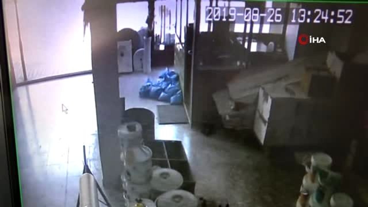 İş yerine giren hırsız 20 bin lira böyle çaldı