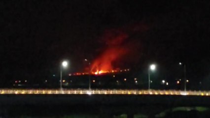 충주 중원산업단지 공장서 큰 불...진화 중 / YTN