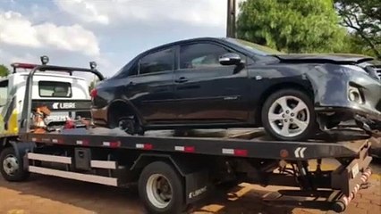 Carro que foi abandonado após acidente no Coqueiral tem registro de furto e carregava maconha