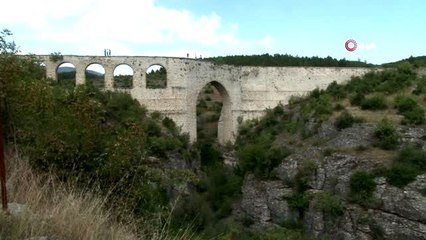 Bisiklet sepetinde tarihi Safranbolu'yu keşfettiler