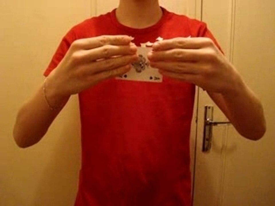 Tour de carte levitation