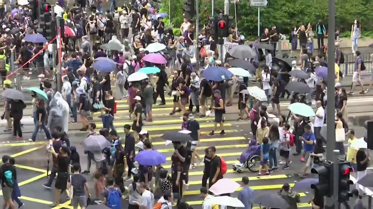 "송환법 철폐" 도심 행진 한창...지금 홍콩 상황은? / YTN