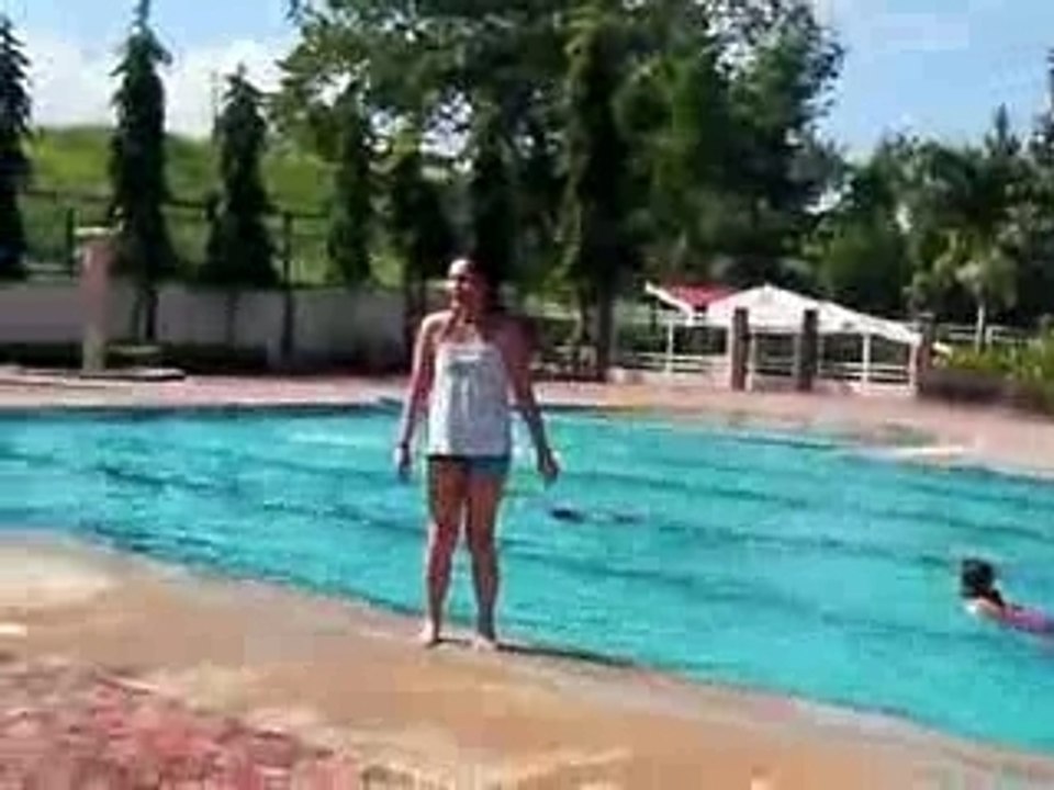 ambrosio swimming