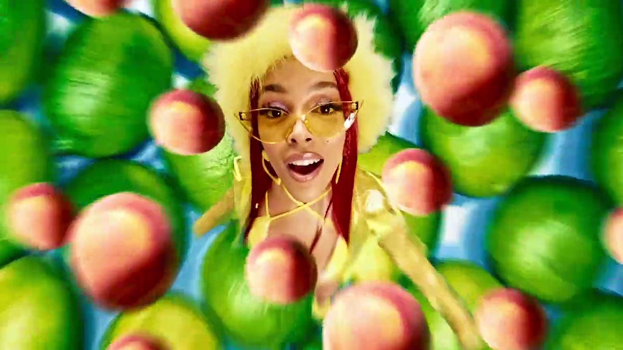 Doja Cat, Tyga - Juicy (Official Video)