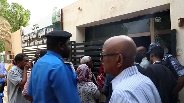 Sudan'ın devrik lideri Beşir'in yargılanması devam ediyor