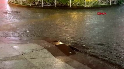 Rize'de sağanak, karadeniz'de hortum