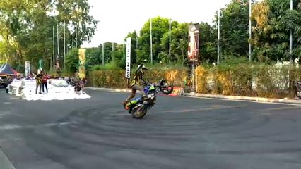 Aksi Gila Para Freestyler Motor di Area Otobursa Tumplek Blek 2019