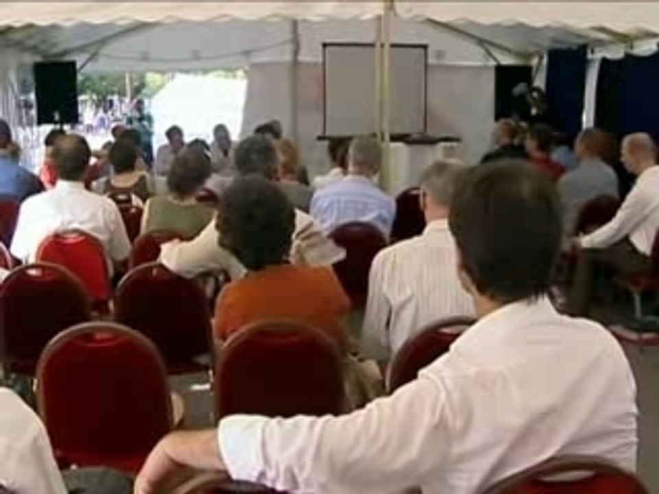 Reportage 2/2 Etude Secrète Sur Les Ogm - Danger