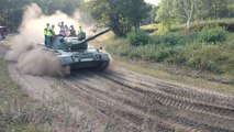 Mons. Bonne ambiance à Tank in Mons. vidéo Eric GHISLAIN