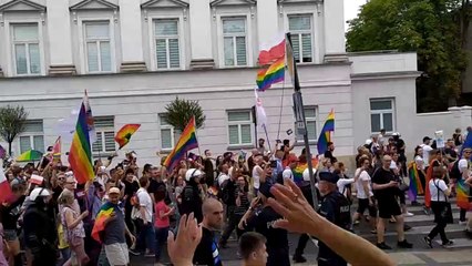 KIBOLE SĄ W SZOKU, MIESZKAŃCY PŁOCKA AKCEPTUJA LGBT