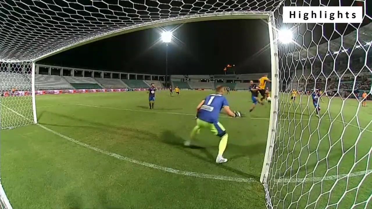 Diguiny amazing shot hits the post (Gama amazing steal and assist) - Volos vs Aris - 31.08.2019