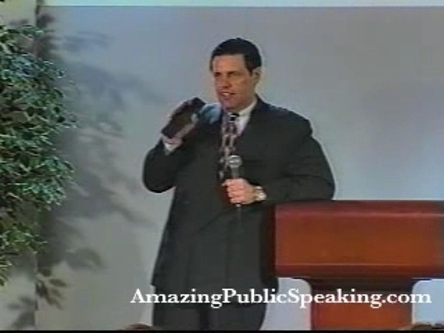 ⁣Jokes for Public Speaking: Joke Book Jokes