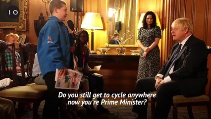 Britanya Başbakanı Boris Johnson okul gazetelerinden çocuk gazetecilerin sorularını yanıtladı