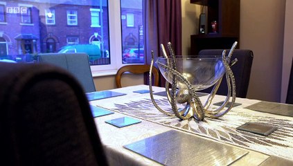 Home is Where the Art is - S01E04