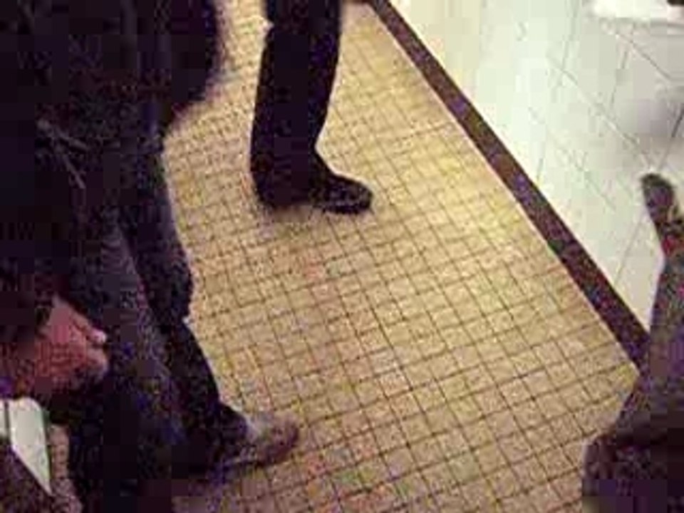 2007-06-05 combat de pieds