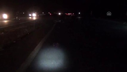 İki motosiklet çarpıştı: 1 ölü, 4 yaralı