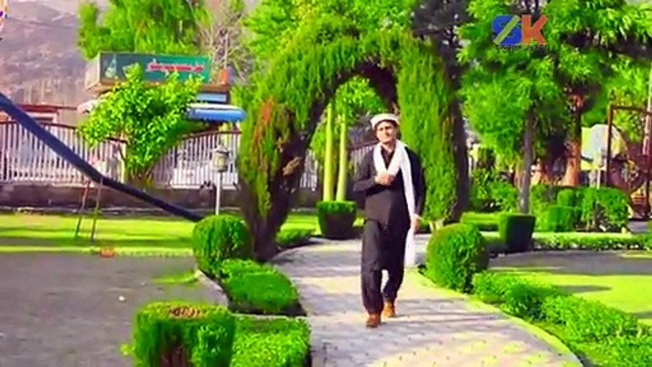 Ya Khalka Zaan Bach Osatey Makhey La Ma Warzey Soor Oor Dey | Zia Sahil Pashto Song