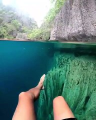 Nager dans le lac Barracuda (Philippines)