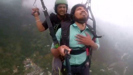 Quand tu fais du parapente alors que tu as le vertige !