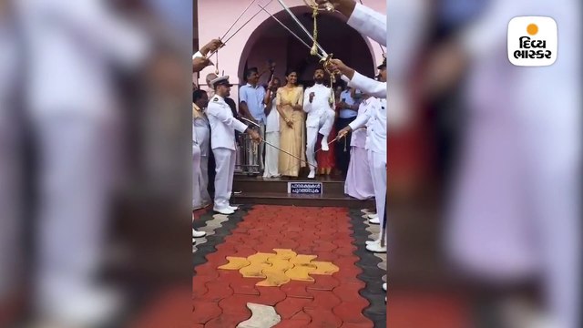 નેવી ઓફિસરે લગ્નમાં મિત્રોએ કરેલી ફરમાઈશ પૂરી કરી, પાંચ ટાસ્કનો વીડિયો વાઈરલ