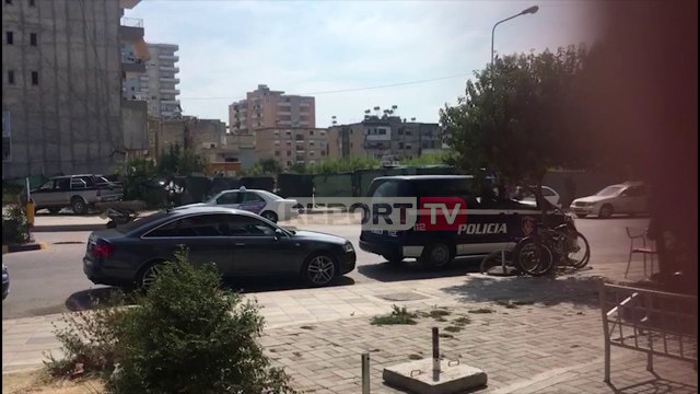 Report TV - Vlorë, plagoset me kaçavidë një person te stacioni i trenit
