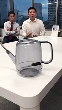 Ce Japonais maitrise le lancer du stylo-feutre