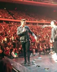 Anupam attends Nick's concert with Priyanka, pens note