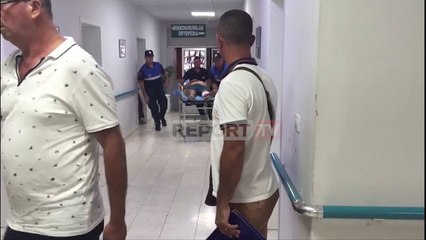 Report TV - Plagosja me armë në spitalin e Fierit, dy familje të përfshira në konflikt