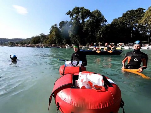 Haute-Savoie : que trouve-t-on dans les profondeurs du lac d'Annecy ?
