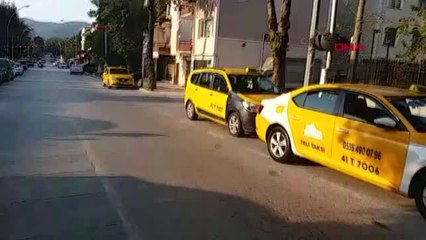 Kocaeli'de taksiciyi bıçak ve palalarla gasbetmeye çalıştılar