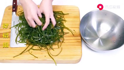 【Delicious kelp silk salad】难怪饭店的凉拌海带丝那么好吃，原来是有这个窍门，简单易学