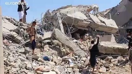 Raid della coalizione su carcere yemenita. Croce Rossa: almeno 100 morti