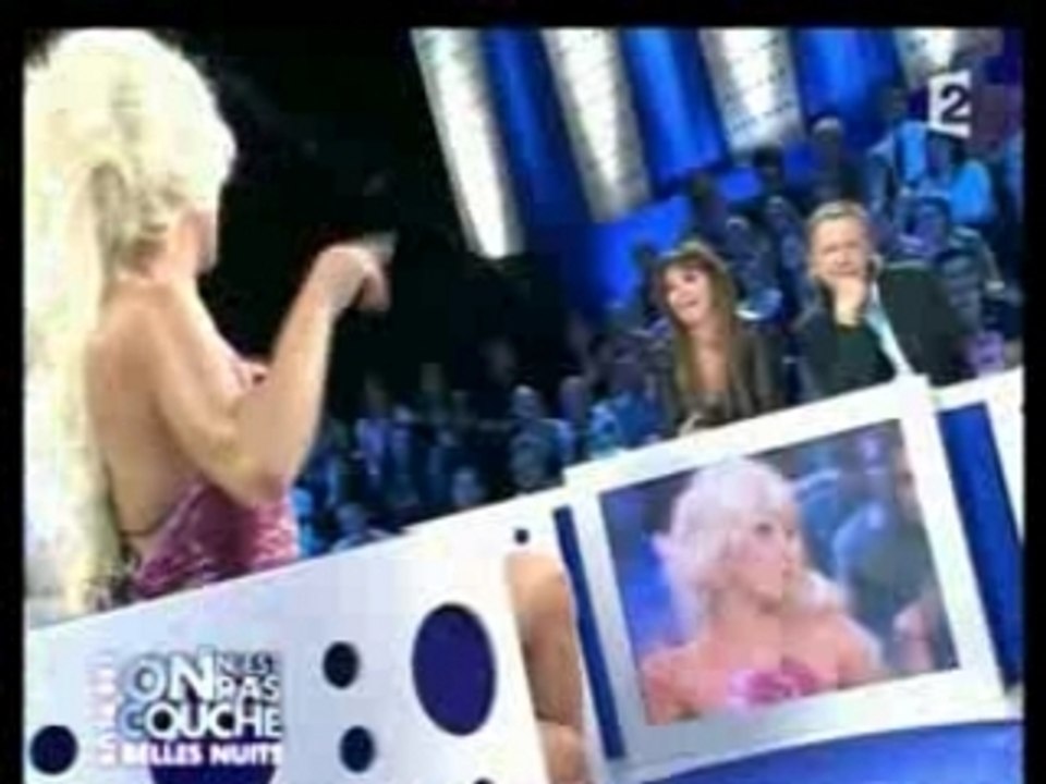 Florence Foresti - Paris Hilton