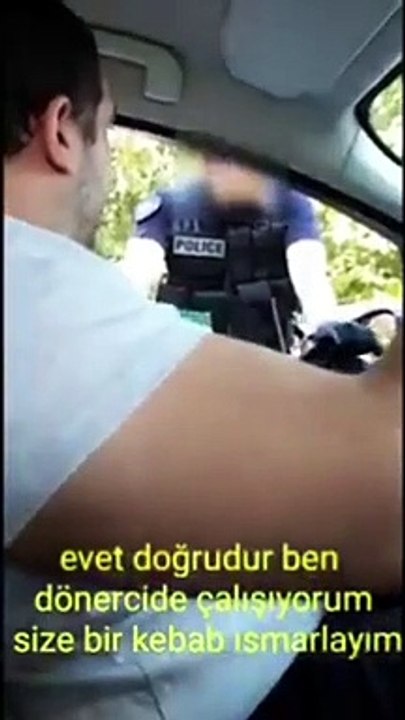 Türklere hakaret eden Fransız polisine tarihi ayar! Tutuklamaya kalktı