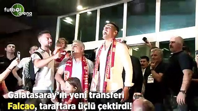 Falcao, Galatasaray taraftarına üçlü çektirdi