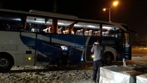 Yolcu otobüsü ile tur otobüsü çarpıştı: 4'ü turist 13 yaralı