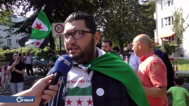 وقفة احتجاجية أمام السفارة الروسية شمال ألمانيا لوقف الحملة على الشمال المحرر - سوريا