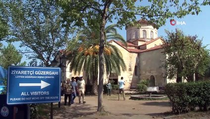 Ayasofya'daki restorasyon çalışmalarına rağmen yoğun ilgi devam ediyor