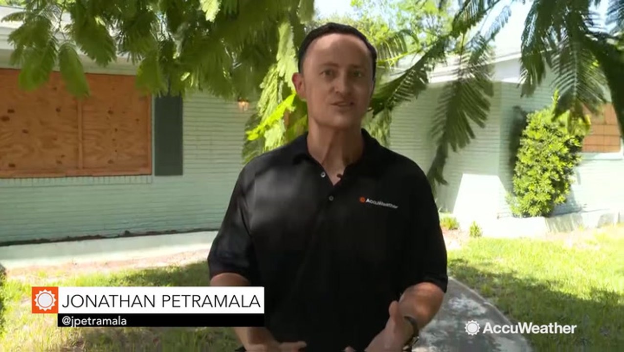 Florida residents continue to prepare as Dorian approaches