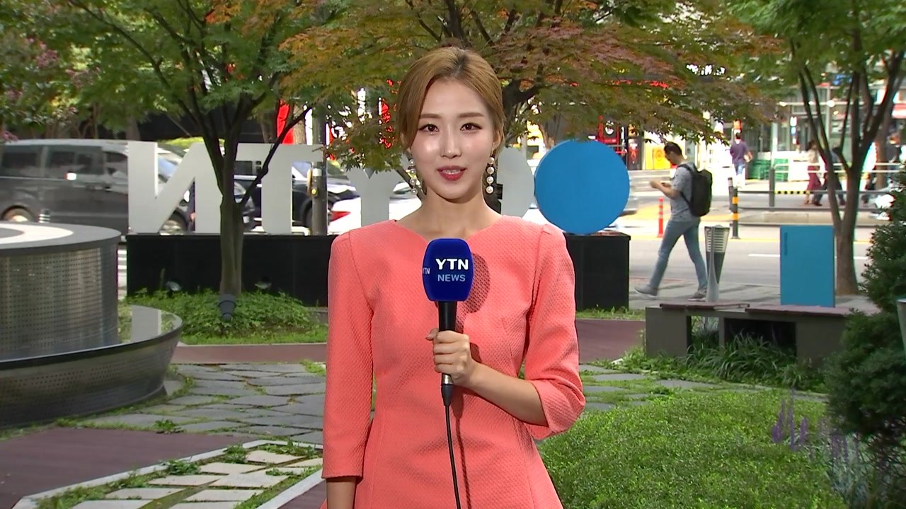 [날씨] 중부 늦더위...남부 가을장마, 남해안 120mm↑ 호우 / YTN