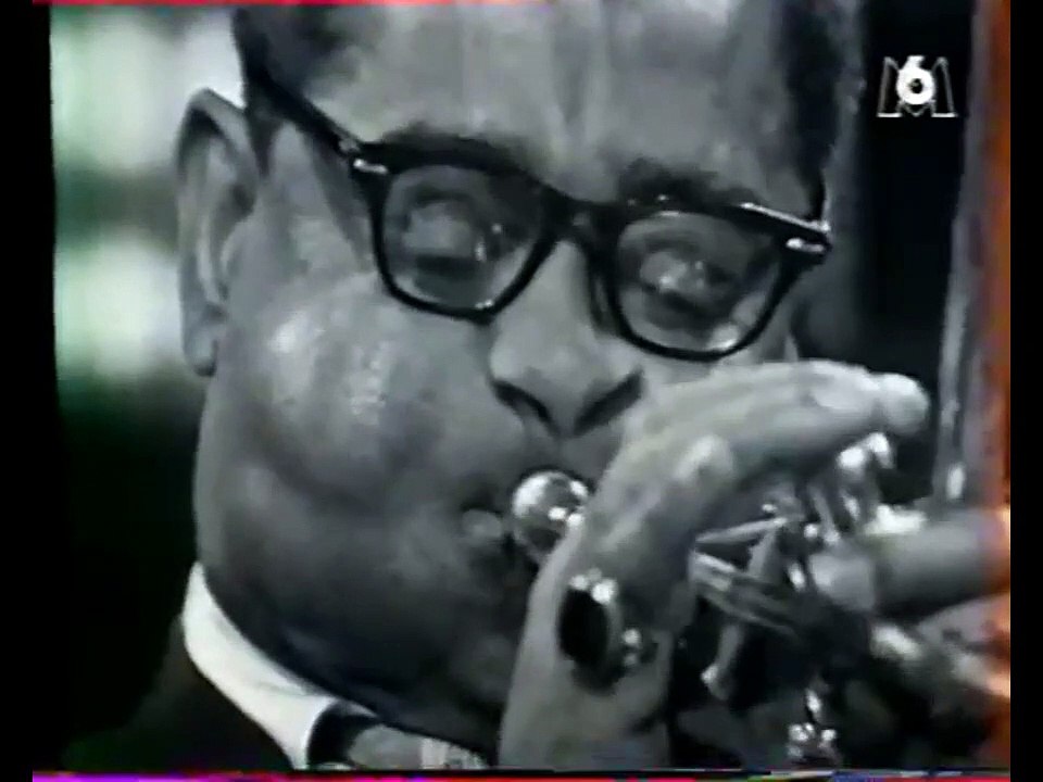 DIZZY GILLESPIE QUINTET with JAMES MOODY – And Then She Stopped (1966,  HD)
