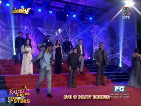 Celebrity look-alikes hit red carpet