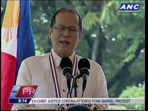 Aquino urges Filipinos to monitor gov't spending