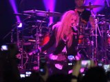 Avril Lavigne rocks Manila in one-night concert