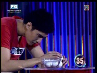 Robi, Matteo play 'Minute To Win It'