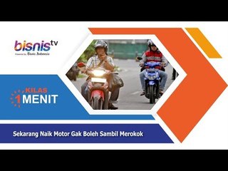 Sekarang Naik Motor Gak Boleh Sambil Merokok