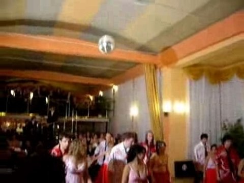 Maturitni ples Svobodna chebska skola (clip1)